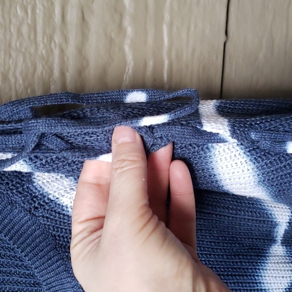 Torrid Summer PULLOVER COLD SHOULDER SWEATER Tie Dye 2X - Picture 9 of 10